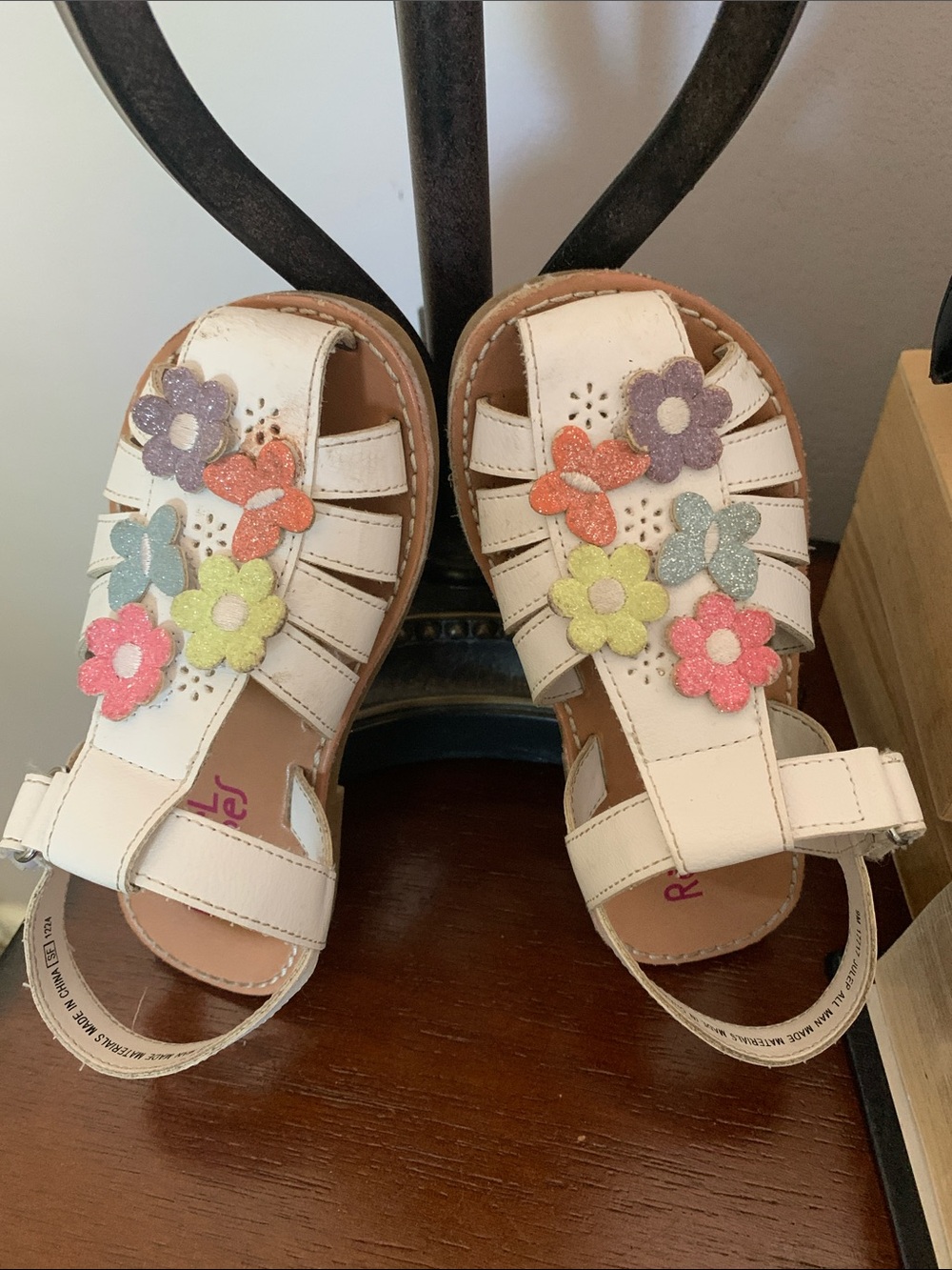 RIYAH’S CLOSET: Rachel Shoes White Girls SandalsMulticolor Glitter Flower Accent